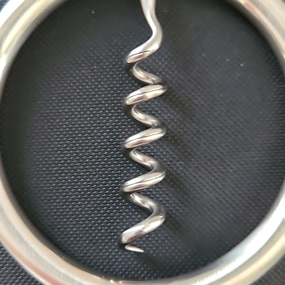 KIKKERLAND Designs Cork Screw Wine Opener & Gift Box - Picture 4 of 6